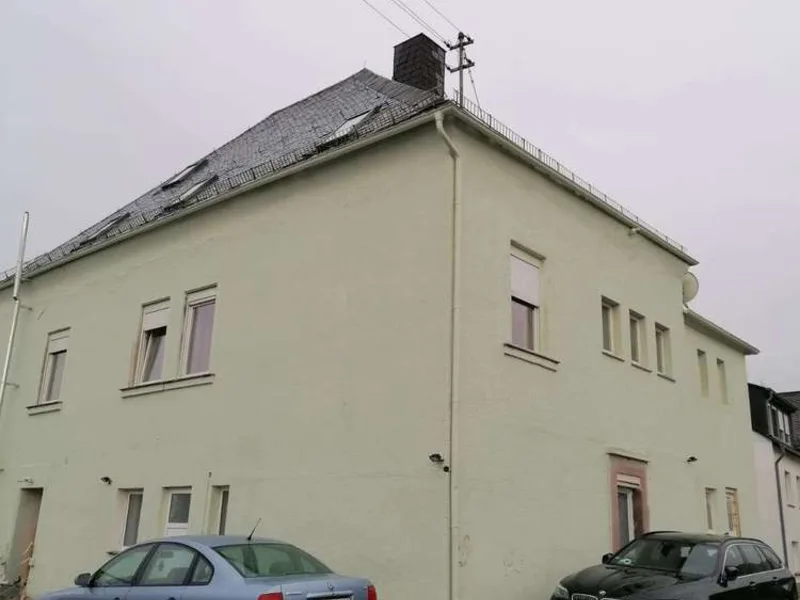 Exterior view of the sold apartment building in Holzhausen