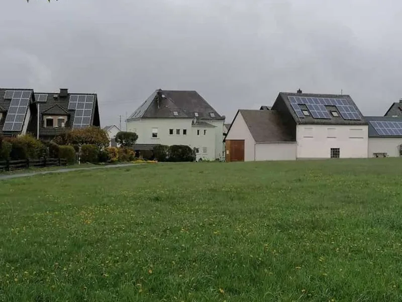 View of the property grounds in Holzhausen