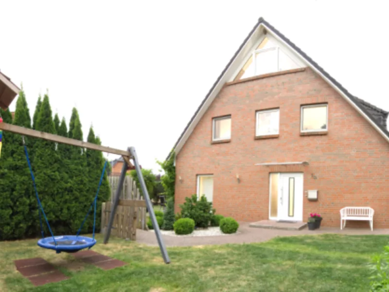 Exterior view of the sold semi-detached house in Rümpel