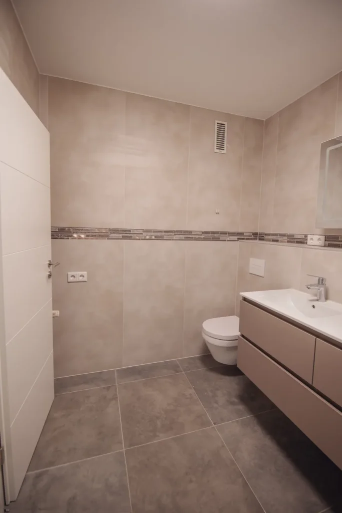 Light-filled, partially renovated 4.5-room apartment in Bad Homburg