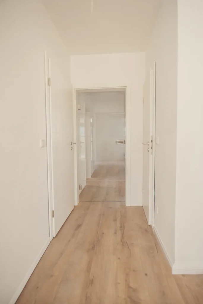 Light-filled, partially renovated 4.5-room apartment in Bad Homburg